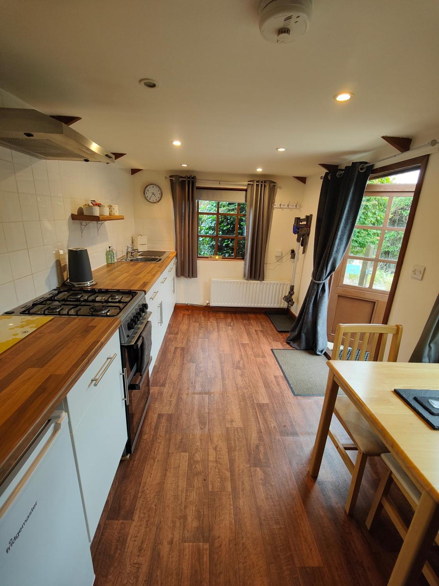 The Garden Lodge Llynclys Екстер'єр фото