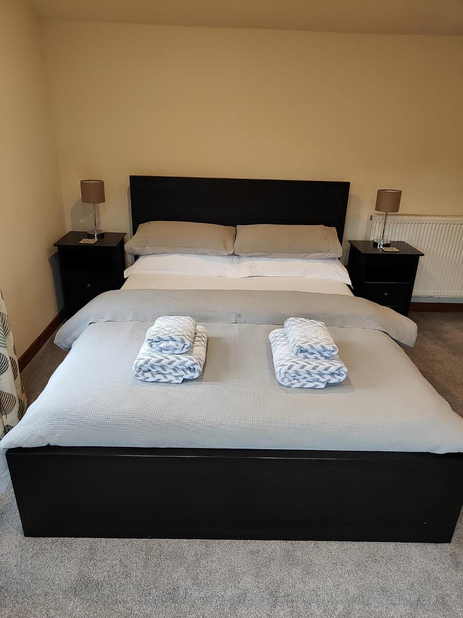 The Garden Lodge Llynclys Екстер'єр фото
