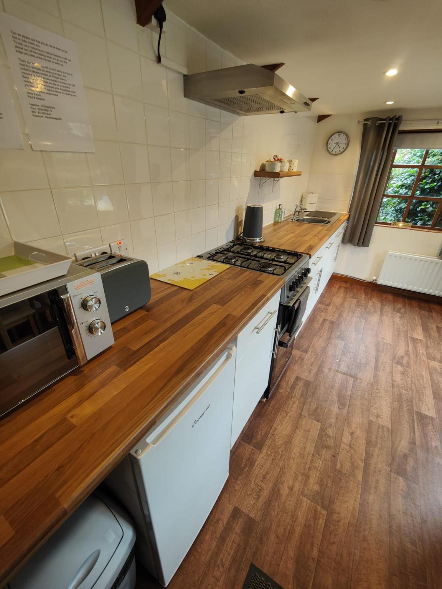 The Garden Lodge Llynclys Екстер'єр фото