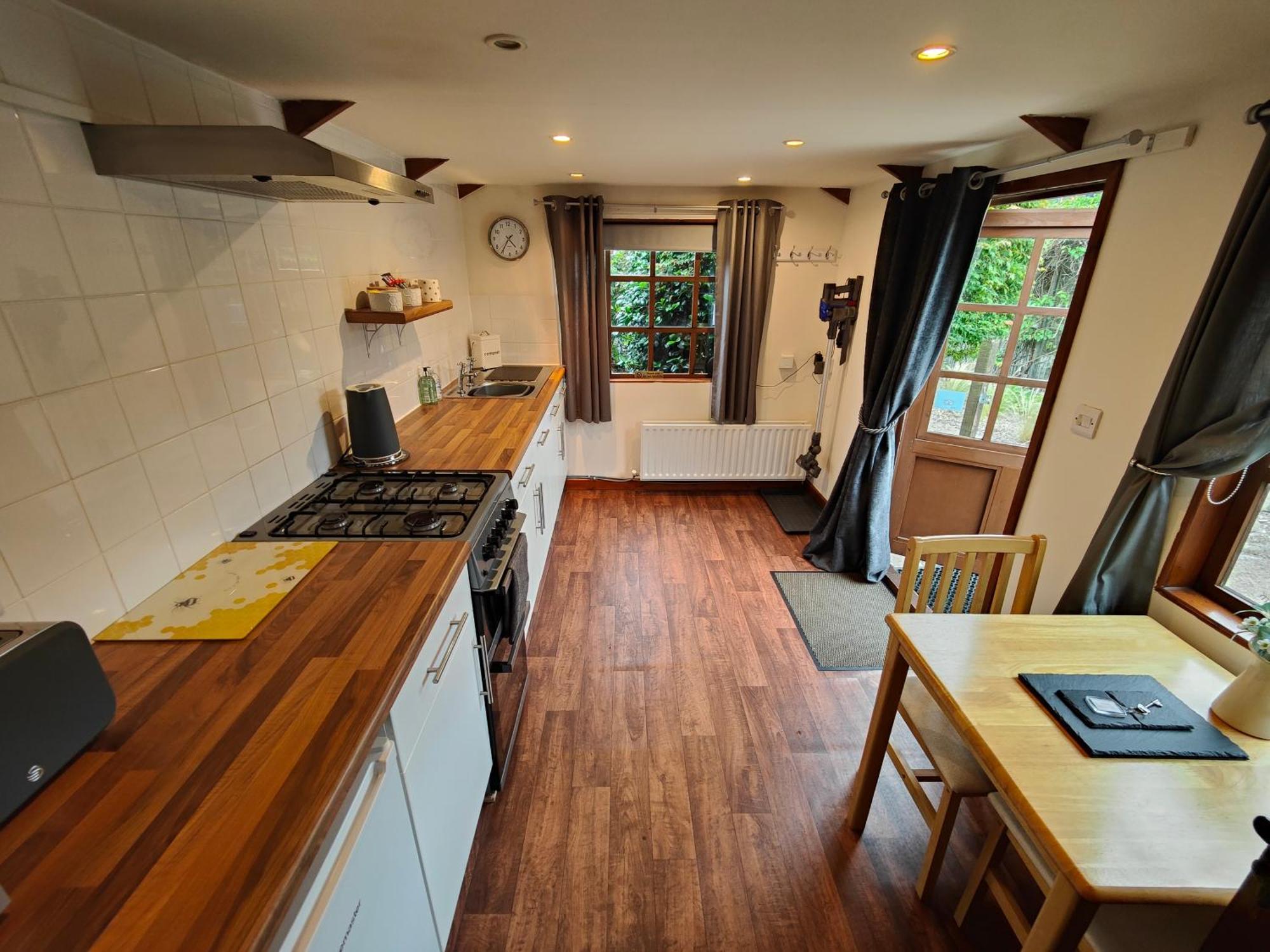 The Garden Lodge Llynclys Екстер'єр фото