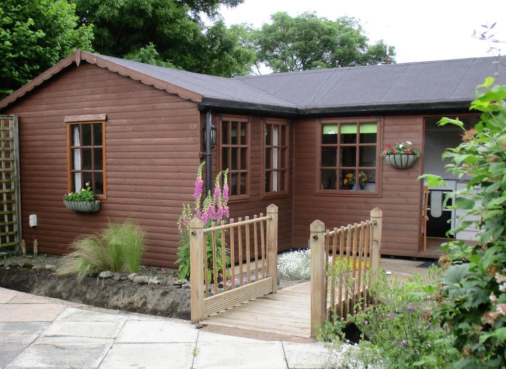 The Garden Lodge Llynclys Екстер'єр фото