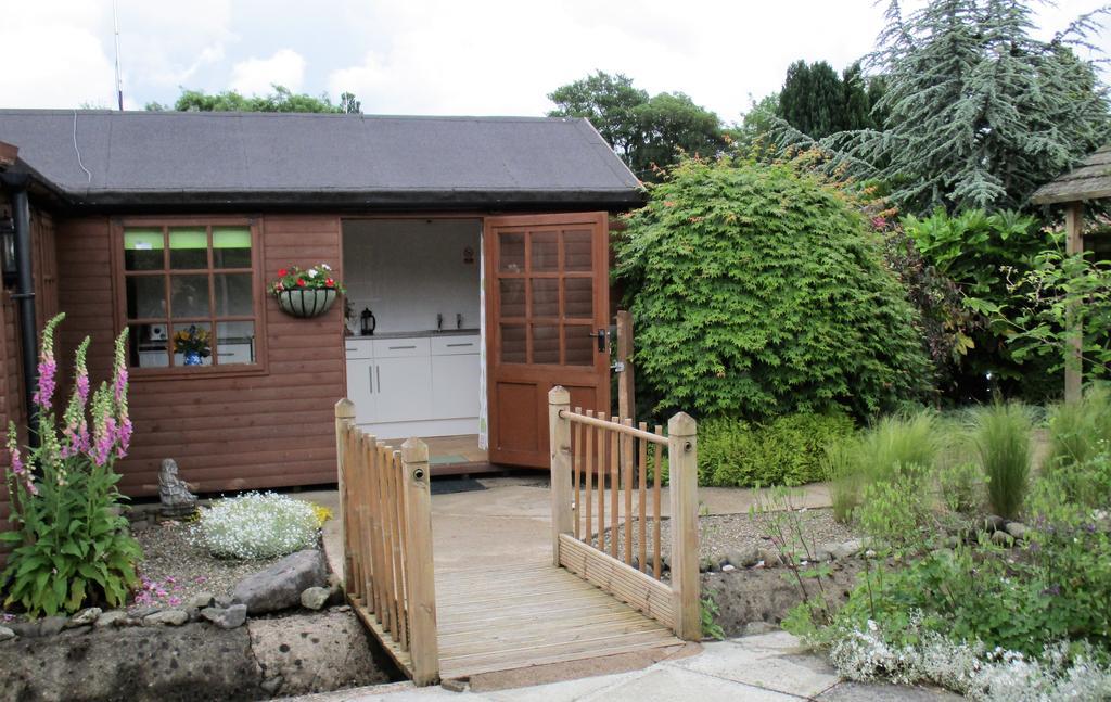 The Garden Lodge Llynclys Екстер'єр фото