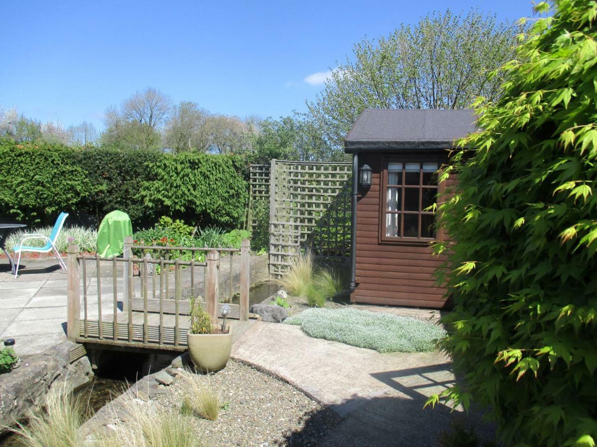 The Garden Lodge Llynclys Екстер'єр фото